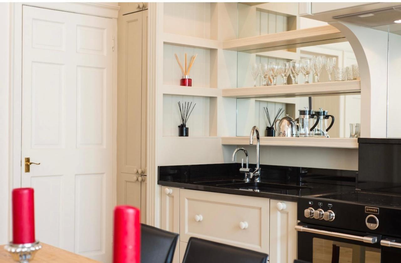 Luxurious City Centre Self Catering Apartment Edimburgo Exterior foto